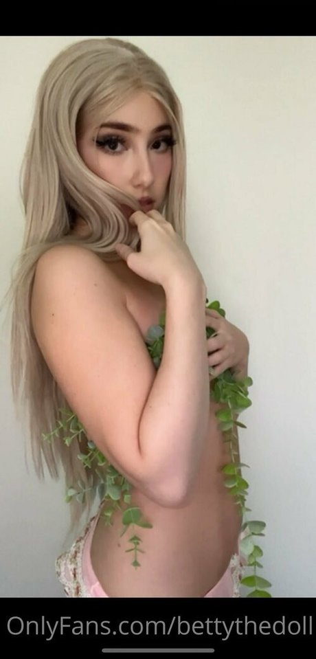 bettythedoll hd star photos