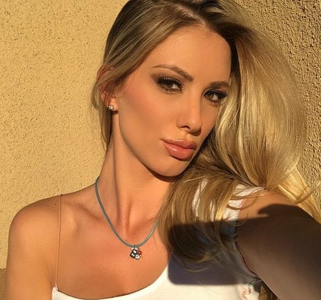 Savannahjean14 model sex archive