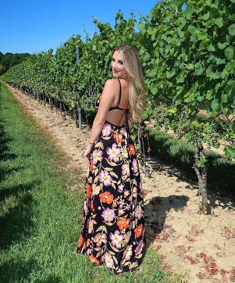 Savannahjean14 star top archive