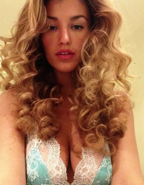 Amy Willerton star top images
