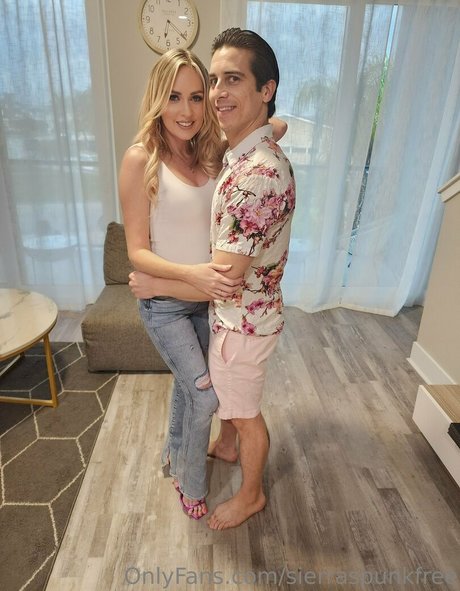 sierraspunkfree pornstar nice pictures