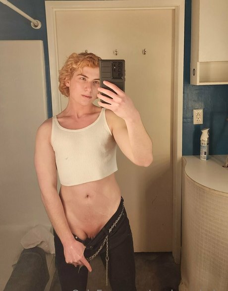 noahwaybabe perfect star picture