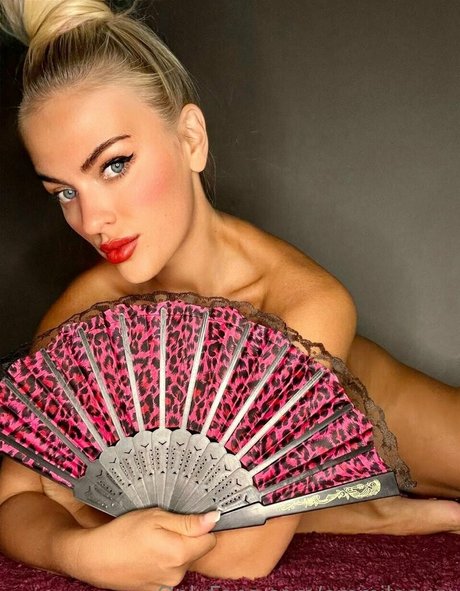 emmilee xx porn star photos