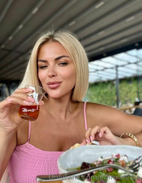 emmilee xx star nice picture