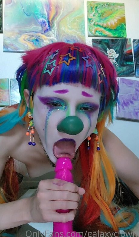 galaxyclown nude model pictures