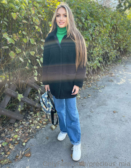 precious mia perfect actress image