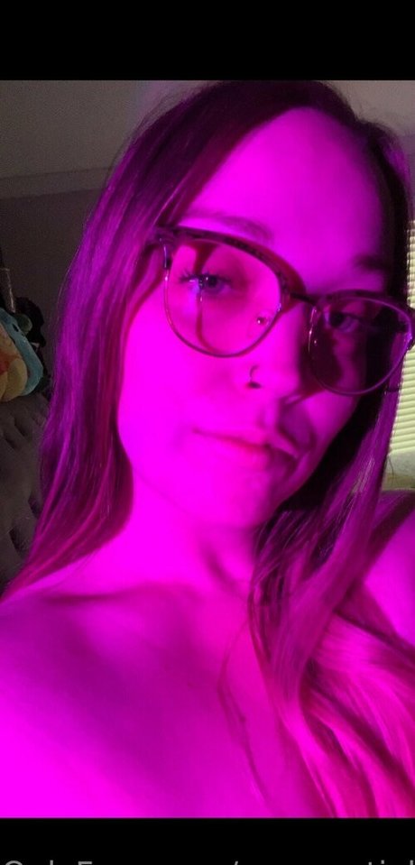 curvycutiexo pornstar top picture