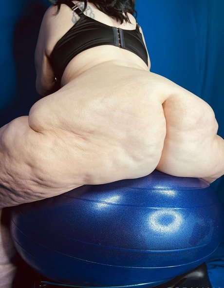 Godmama io model perfect pic