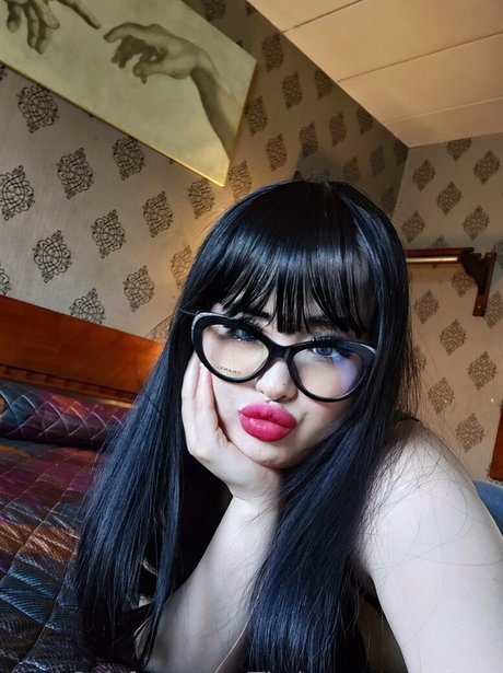 thekoreansecretary star art photos