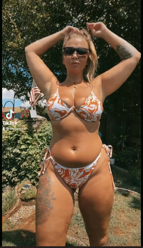 Lindsey Cole Wilson star nude photo