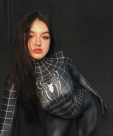 gabritriguero model top picture