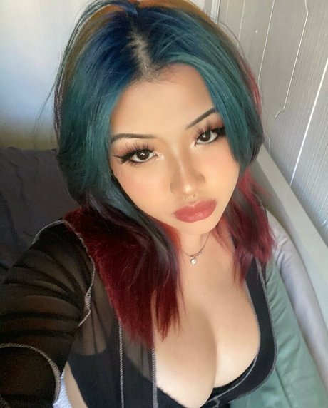 fishsowce model nudes pictures