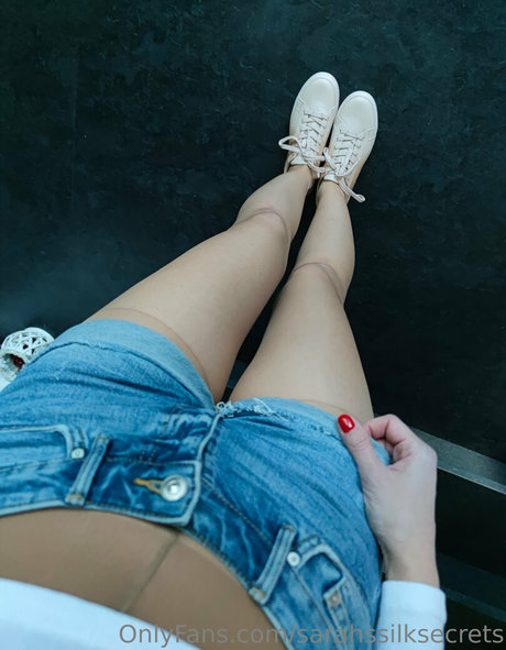 sarahssilksecrets adult actress img