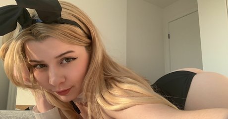 Aveykitty model porn images