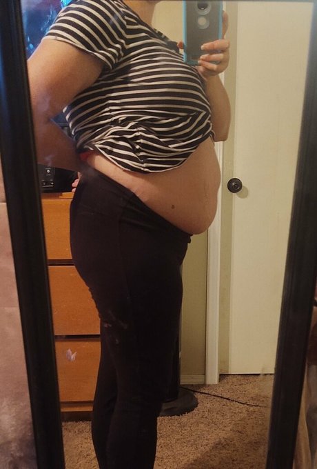 kinkycurvykat art model pics