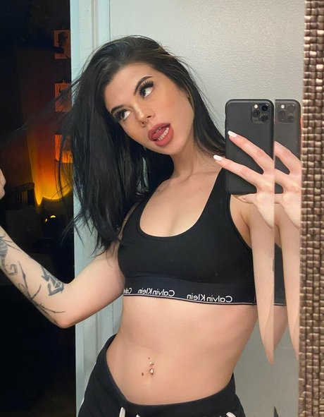 thrasherlewds pretty pornstar archive