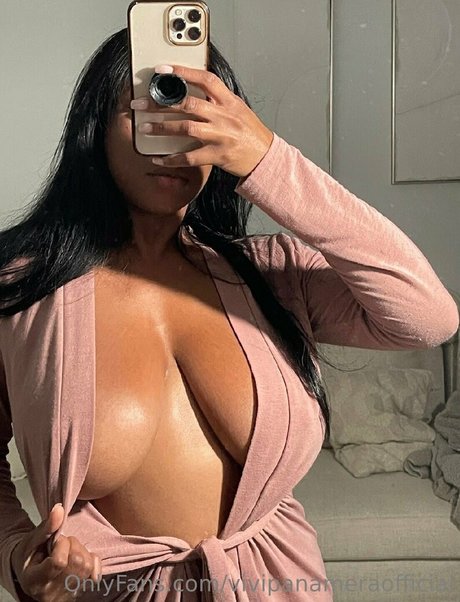 Vivi Panamera top star photo