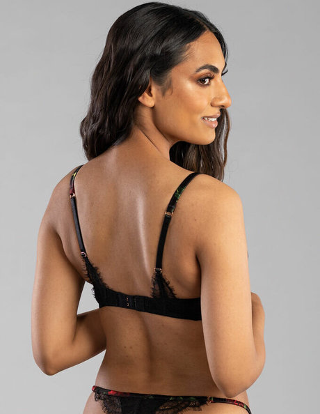 nikkirai_ free model photo