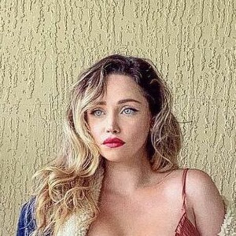 Ivianna Aria pornstar free galleries