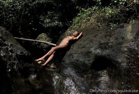 Souledrake star naked photo