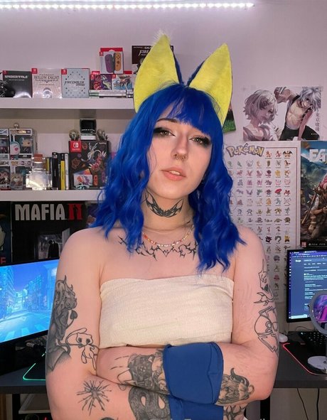 locorory nice actress galleries