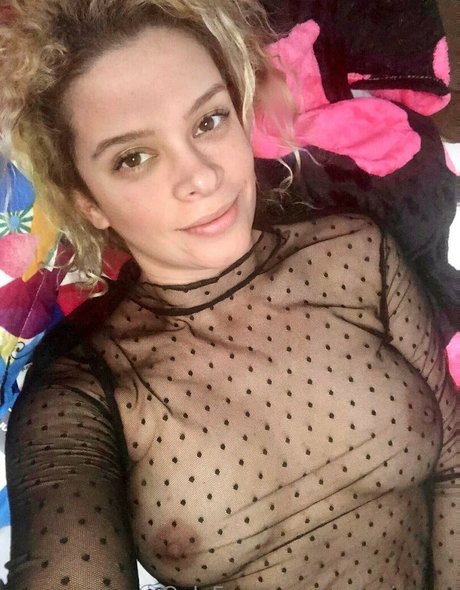 melanianew star exclusive pictures