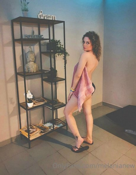 melanianew pornstar beautiful photos
