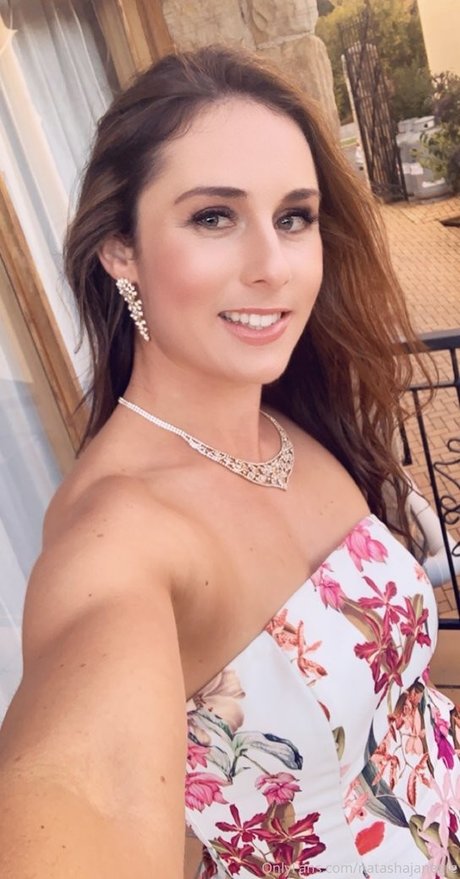 Sharon Janney adult actress image