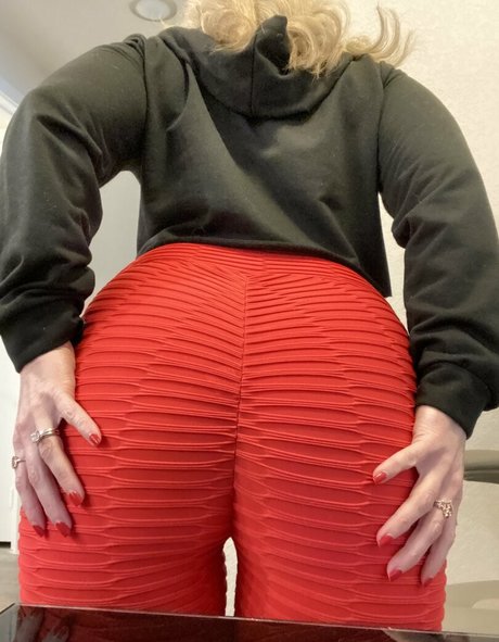 mrsredwood pornstar beautiful images