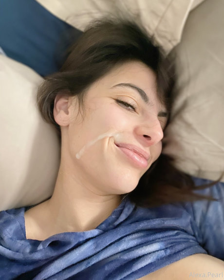 Miss Alexa Pearl erotic actress pics