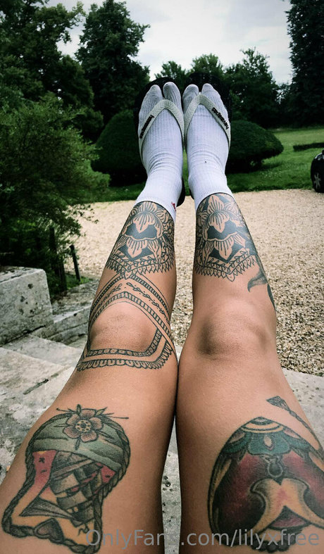 lilyxfree model adult gallery