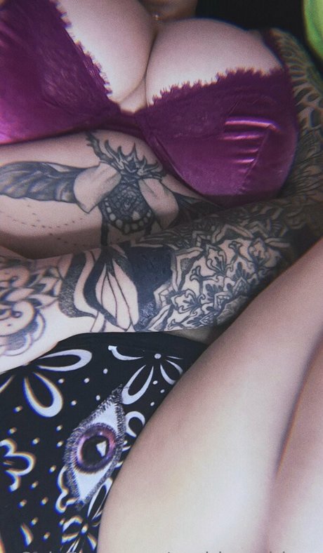 orphicgoddess model erotic pic