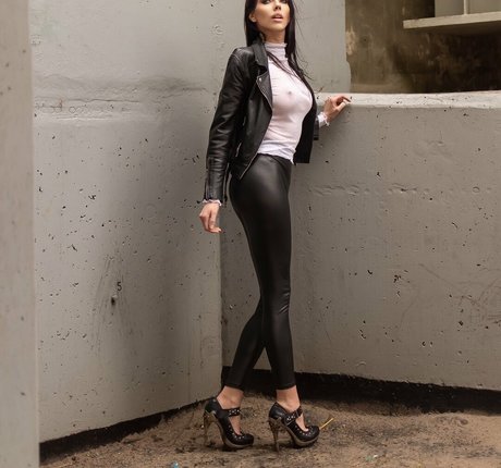 Miss Electric pretty star archive