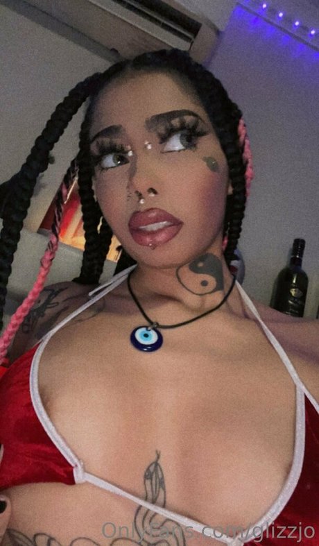 glizzjo exclusive actress photo