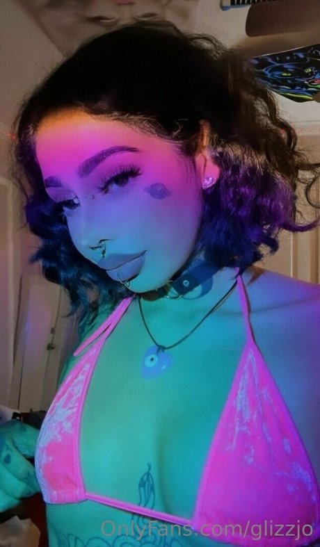 glizzjo model sex pictures