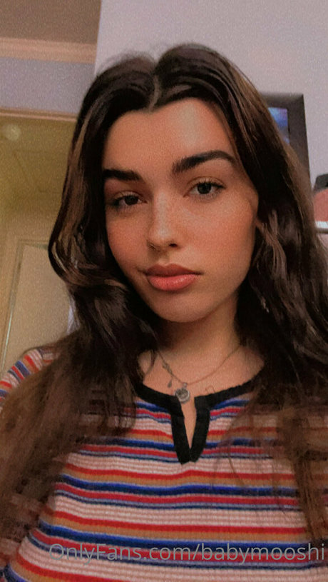 babymooshi pornstar gallery