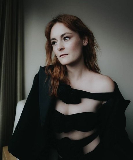 Lea Van Acken top actress galleries