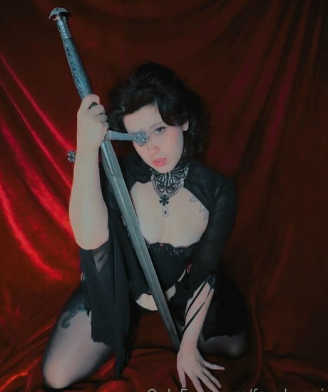 fayebunni star nude pics