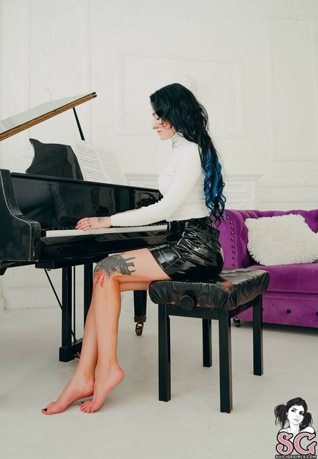 Lublue best model picture