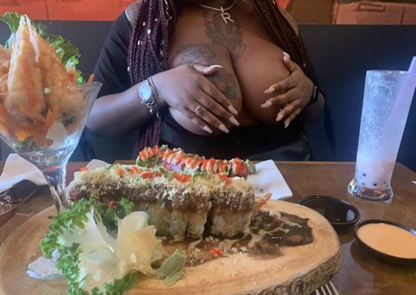 screwraq pornstar nudes images