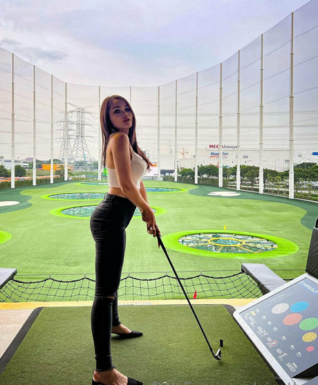 pingthai porn star photo