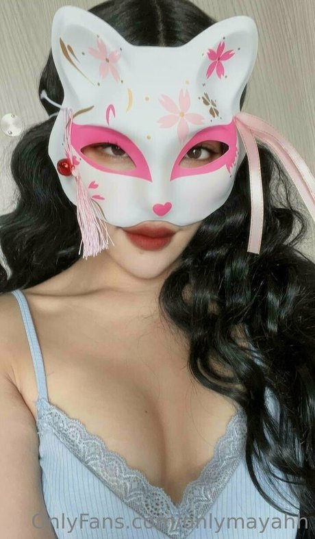 onlymayahh star hot img