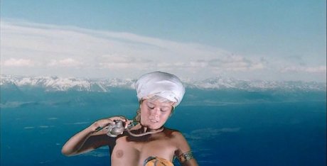 Catherine Zeta Jones model sexy image