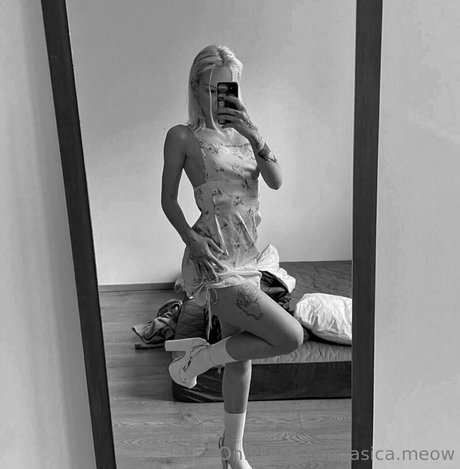 asica meow naked star photo