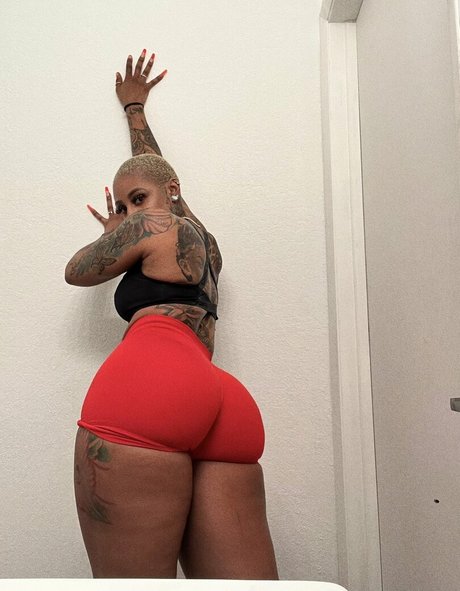 ItsJustRocky adult model image