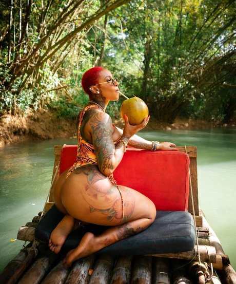 ItsJustRocky nudes star images