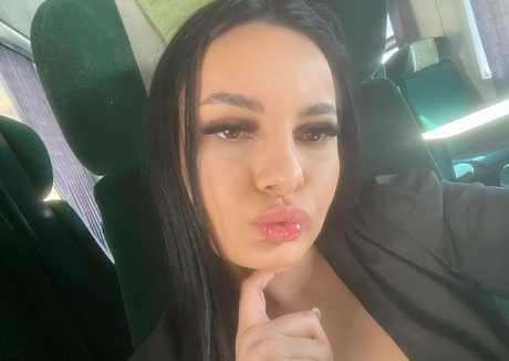 paola only pornographic model gallery