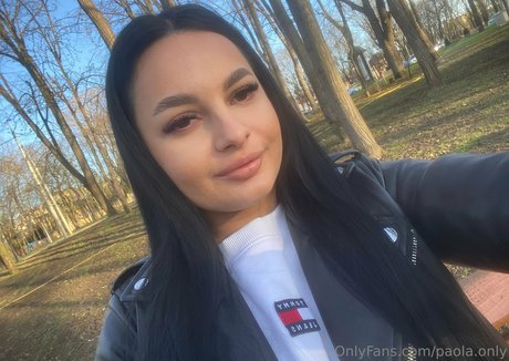 paola only erotic actress photos