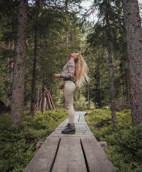 Alrun Steiner sexy model archive