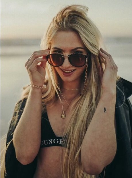 Alrun Steiner star sexy pics